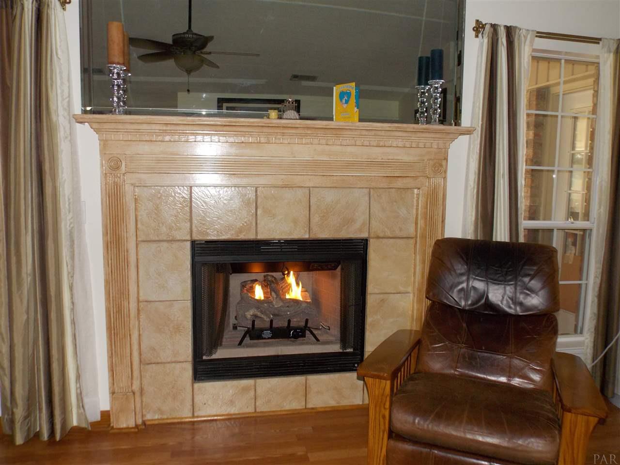 6216 Hunters Ridge Drive Milton, FL 32570 - Photo 7 of 45 Gallery Image 7
