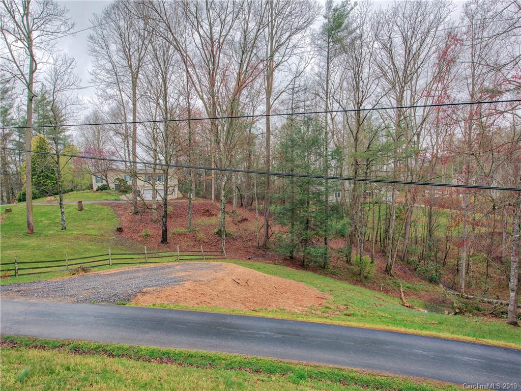24 Thistle Ridge Clyde, NC 28721 - Photo 5 of 18 a view of a backyard