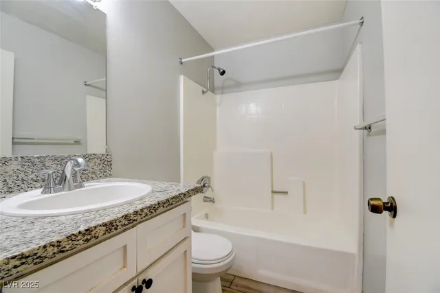 $1,700 | 7732 Parnell Avenue, Las Vegas, NV 89147