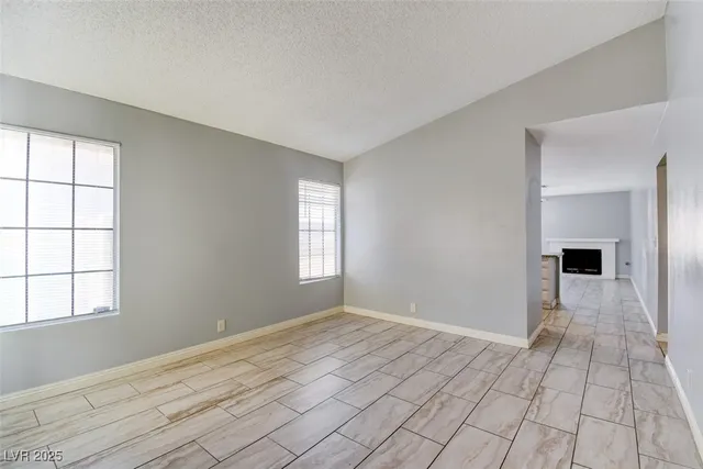 $1,700 | 7732 Parnell Avenue, Las Vegas, NV 89147