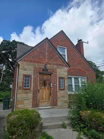 $329,000 | 933 Maplegrove Avenue, Royal Oak, MI 48067