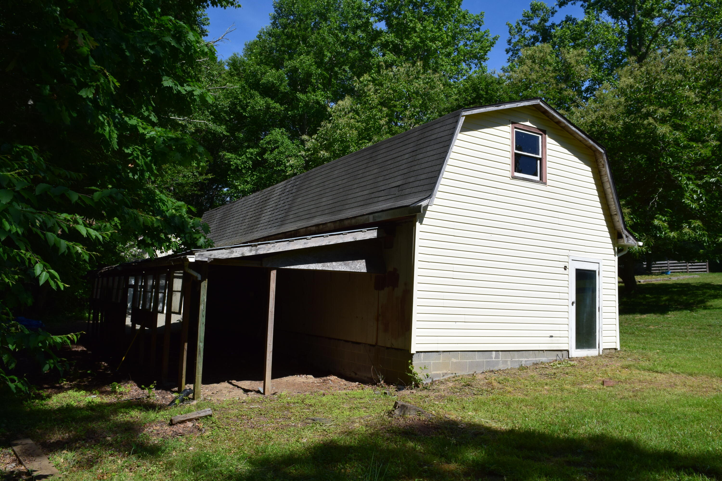 812 Conner Grove Road Southwest Willis, VA 24380 - Photo 54 of 87 DSC_0017
