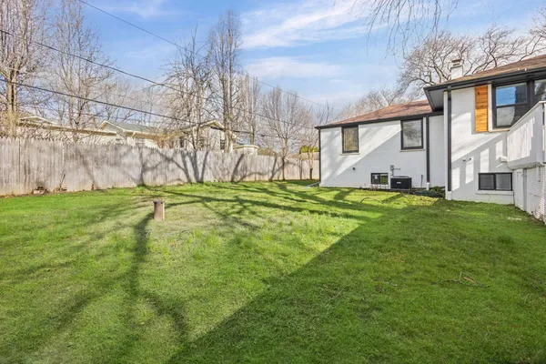 $515,000 | 23576 North Overhill Drive, Lake Zurich, IL 60047