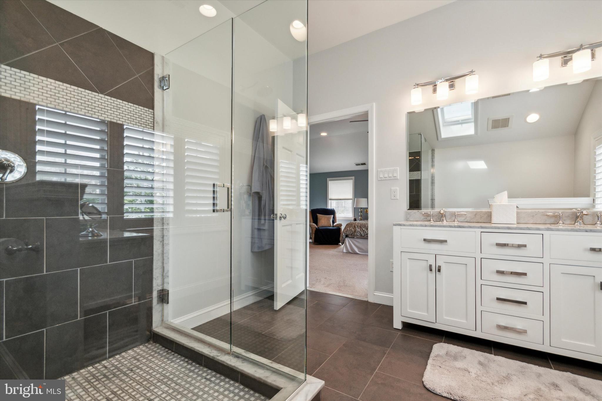 56 Croton Road Wayne, PA 19087 - Photo 16 of 27 Primary Bathroom