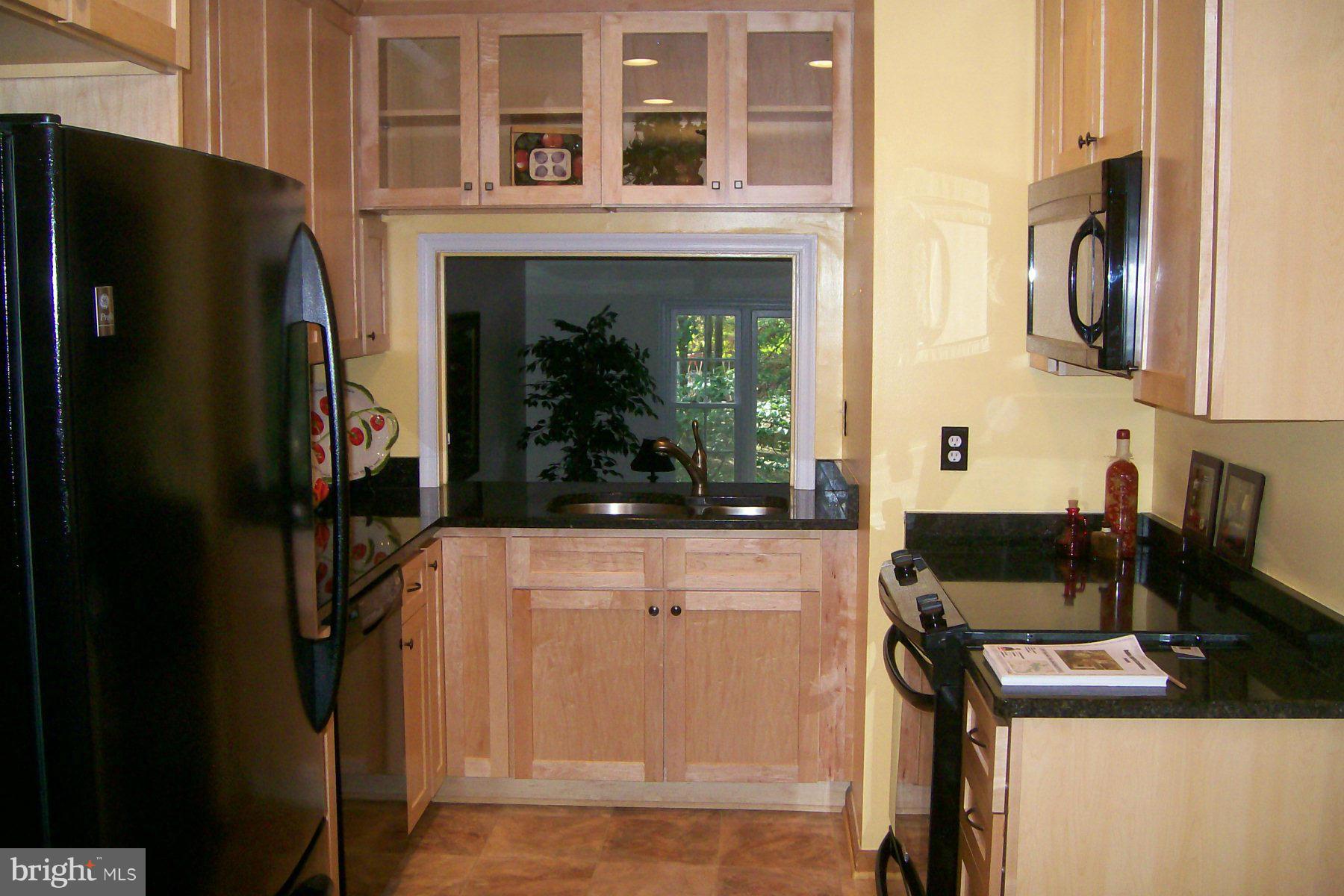 5914 Prince James Drive, Unit 76 Springfield, VA 22152 - Photo 2 of 9 Kitchen