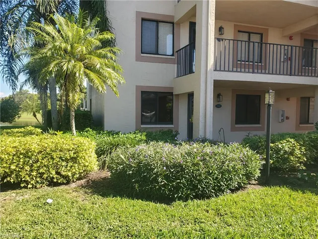 $319,900 | 7360 St Ives Way, Unit 2101, Naples, FL 34104