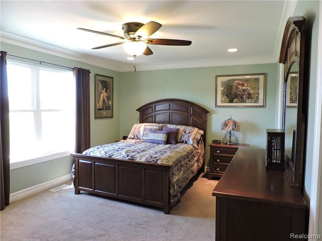 5420 East Carpenter Road Flint, MI 48506 - Photo 23 of 48 DSCN1603.JPG