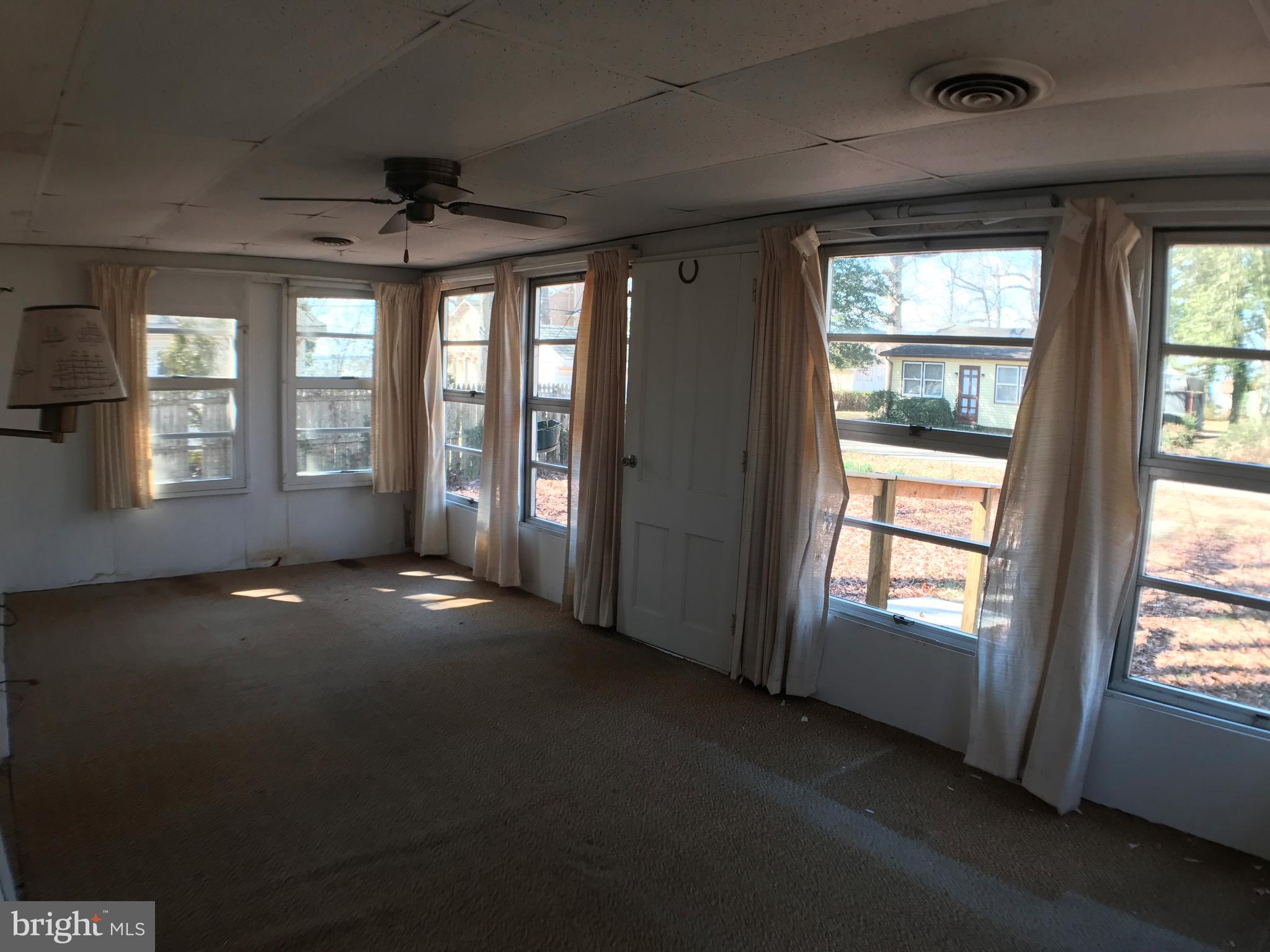 16768 Gridiron Road Cobb Island, MD 20625 - Photo 11 of 28 Florida/sun room