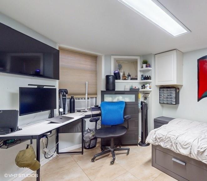 340 86th Street Brooklyn, NY 11209 - Photo 15 of 20 a workspace with furniture