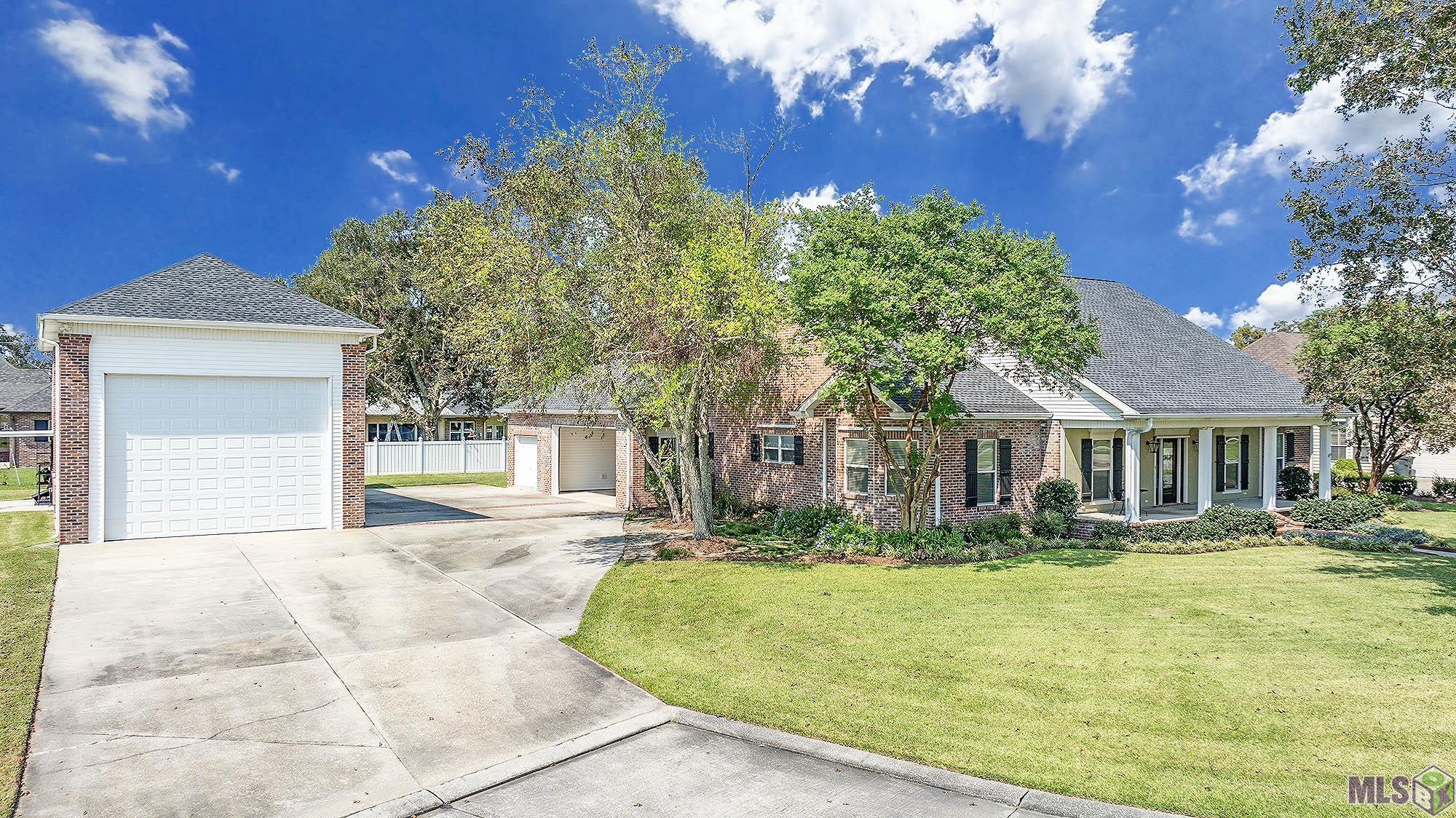 178 Vi Drive Houma, LA 70360 - Photo 5 of 48