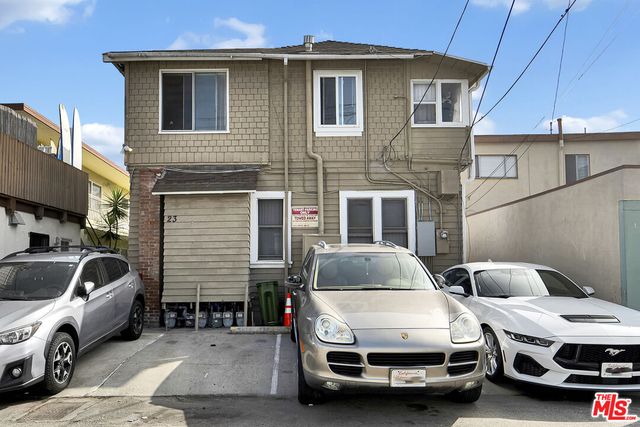 $2,350,000 | 23 19th Avenue, Venice, CA 90291