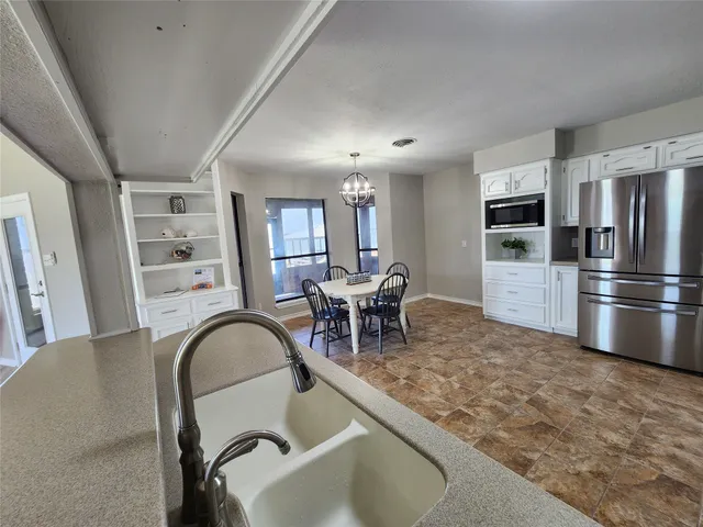 $470,000 | 482 West Cattle Drive, Onalaska, TX 77360