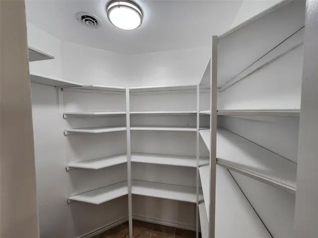 $470,000 | 482 West Cattle Drive, Onalaska, TX 77360