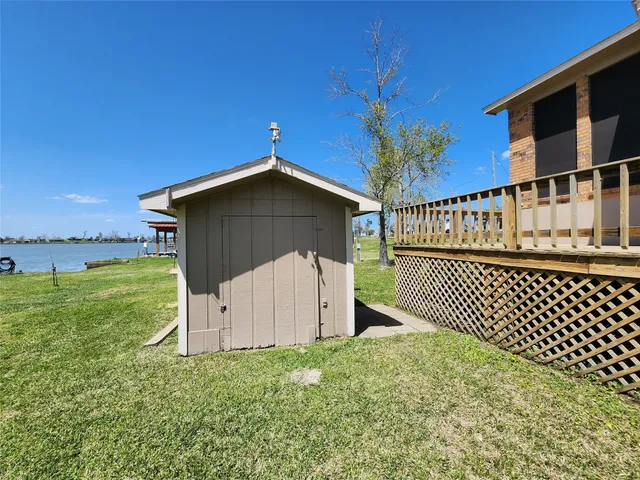 $470,000 | 482 West Cattle Drive, Onalaska, TX 77360