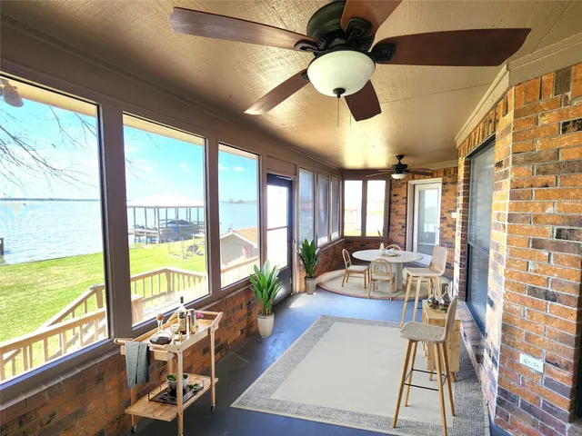 $470,000 | 482 West Cattle Drive, Onalaska, TX 77360