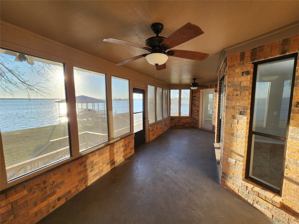 482 West Cattle Drive Onalaska, TX 77360 - Photo 29 of 34 a view of an entryway