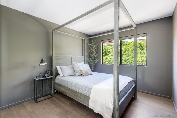 $1,425,000 | 4070 Caminito Meliado, San Diego, CA 92122