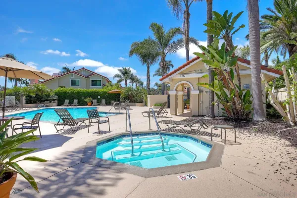 $1,425,000 | 4070 Caminito Meliado, San Diego, CA 92122