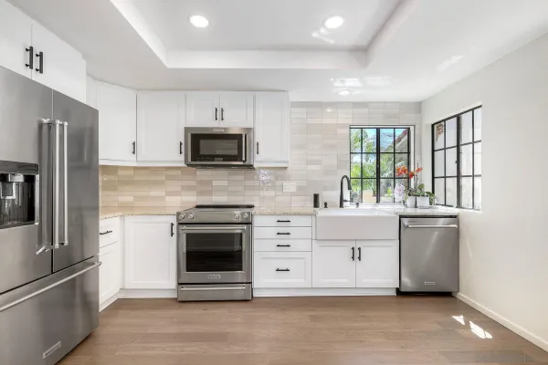 $1,425,000 | 4070 Caminito Meliado, San Diego, CA 92122