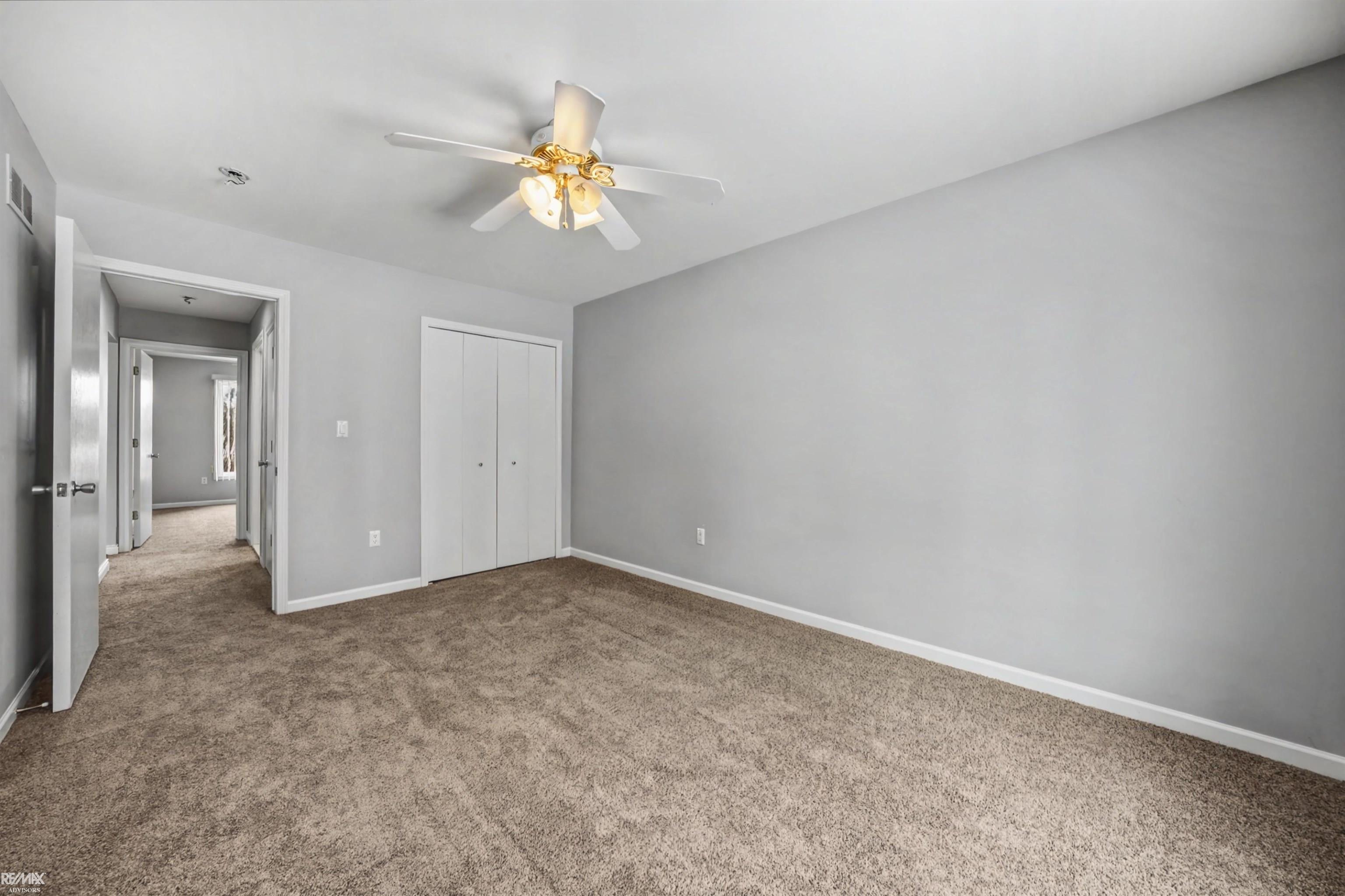 48498 Beacon Square Drive Macomb, MI 48044 - Photo 42 of 68