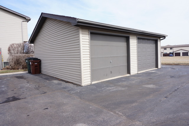 754 Lake Road, Unit 754 New Lenox, IL 60451 - Photo 5 of 15