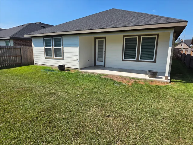 $2,250 | 4923 Edgewood Drive, Arcola, TX 77545