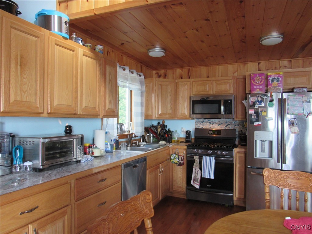 255 River Road East Morristown, NY 13669 - Photo 11 of 22