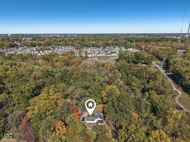 $260,000 | 2855 West 76th Street, Indianapolis, IN 46268