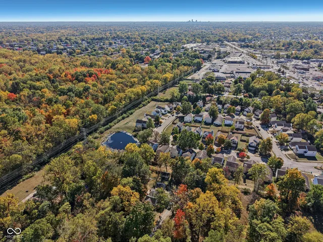 $260,000 | 2855 West 76th Street, Indianapolis, IN 46268