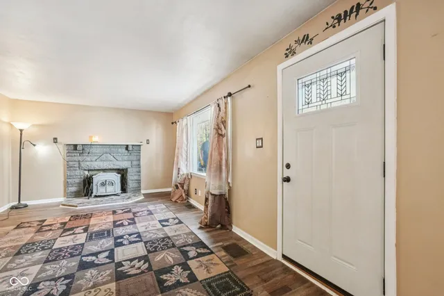 $260,000 | 2855 West 76th Street, Indianapolis, IN 46268