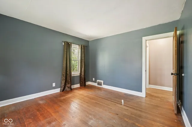 $260,000 | 2855 West 76th Street, Indianapolis, IN 46268