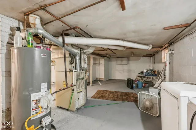 $260,000 | 2855 West 76th Street, Indianapolis, IN 46268