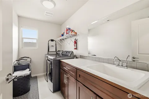 $778,000 | 22509 Southeast 283rd Street, Maple Valley, WA 98038