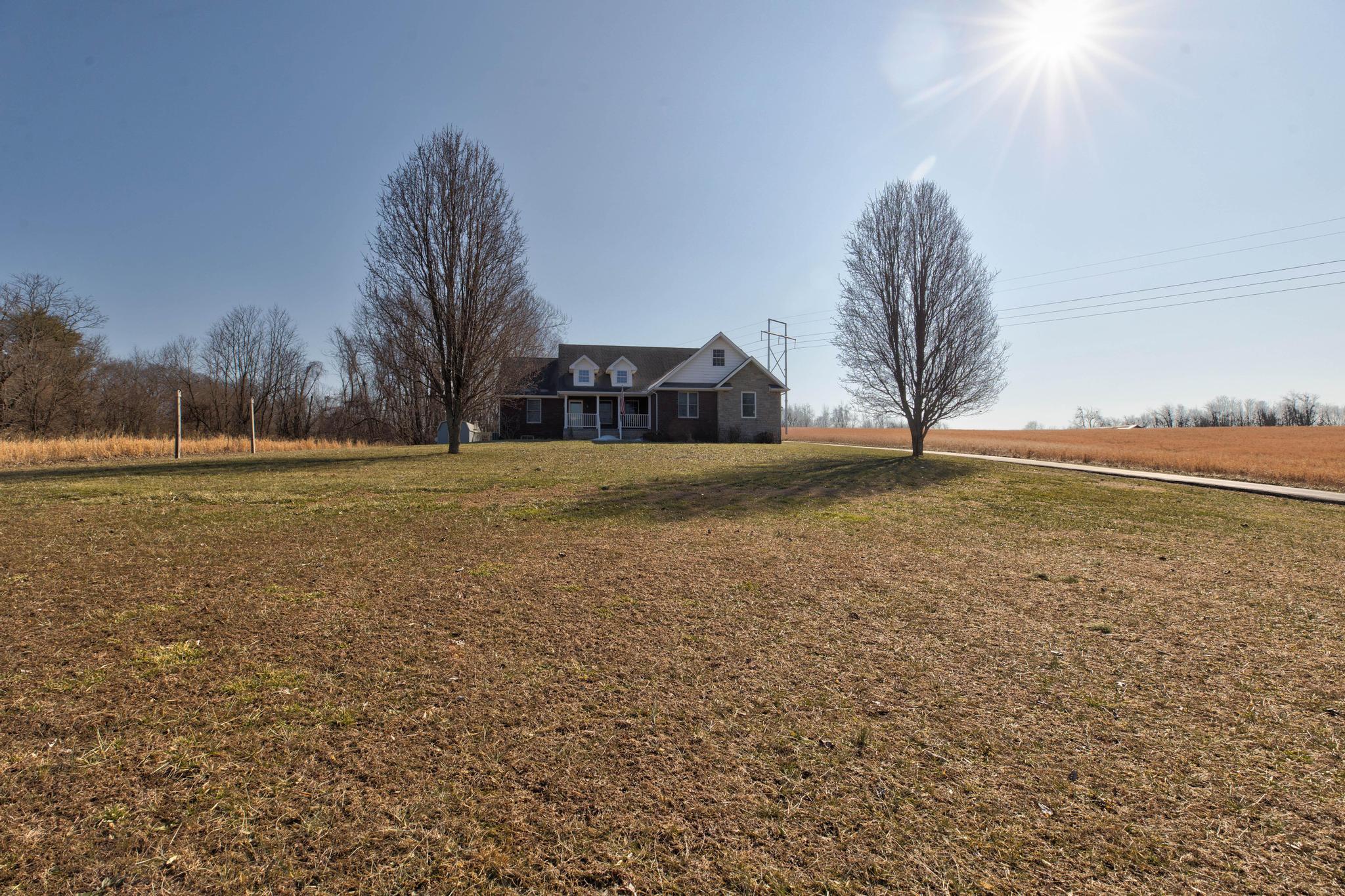 2325 Levee Road Mount Sterling, KY 40353 - Photo 3 of 35 PWM25347_8_9