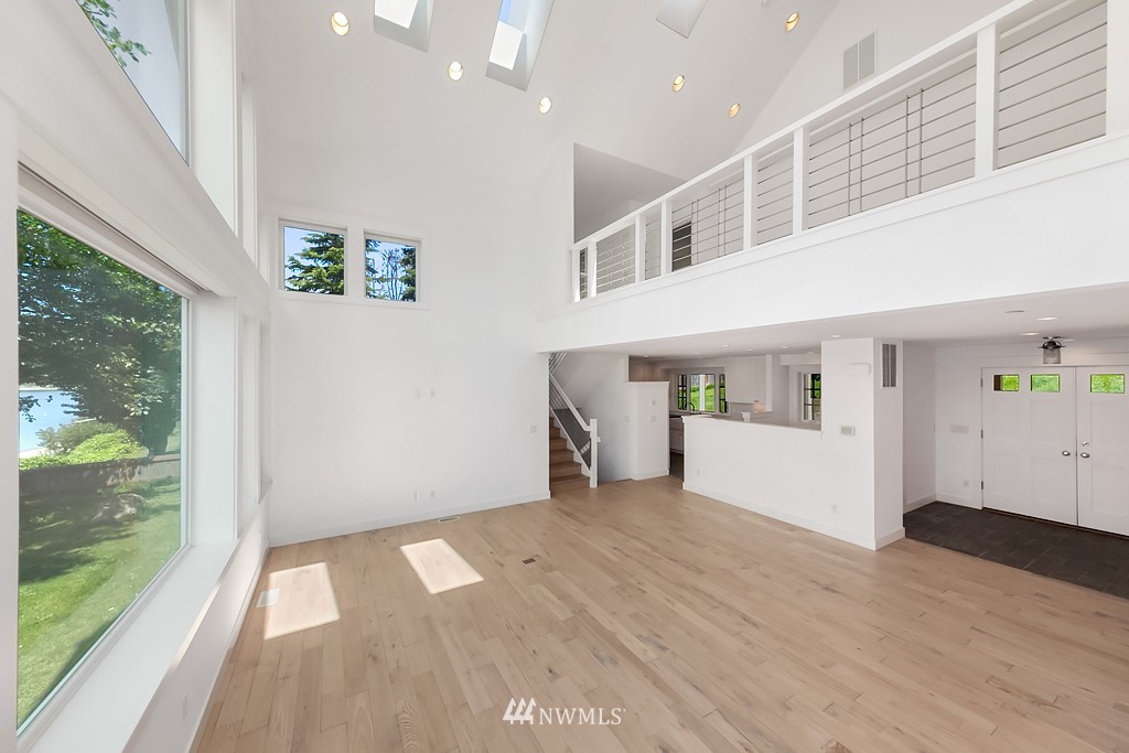 22905 Kingsbury Road Southwest Vashon, WA 98070 - Photo 10 of 25 Gallery Image 10
