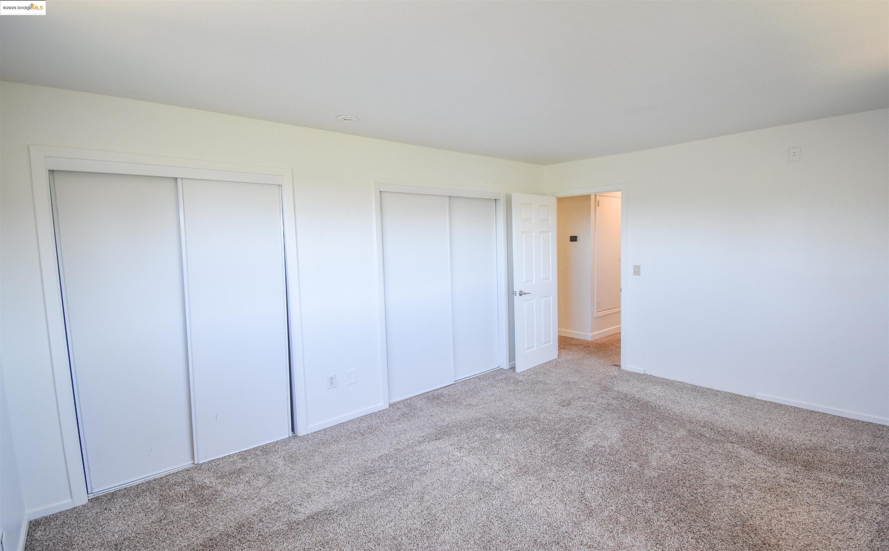 21850 Phoenix Lake Road Sonora, CA 95370 - Photo 21 of 39 a view of an empty room