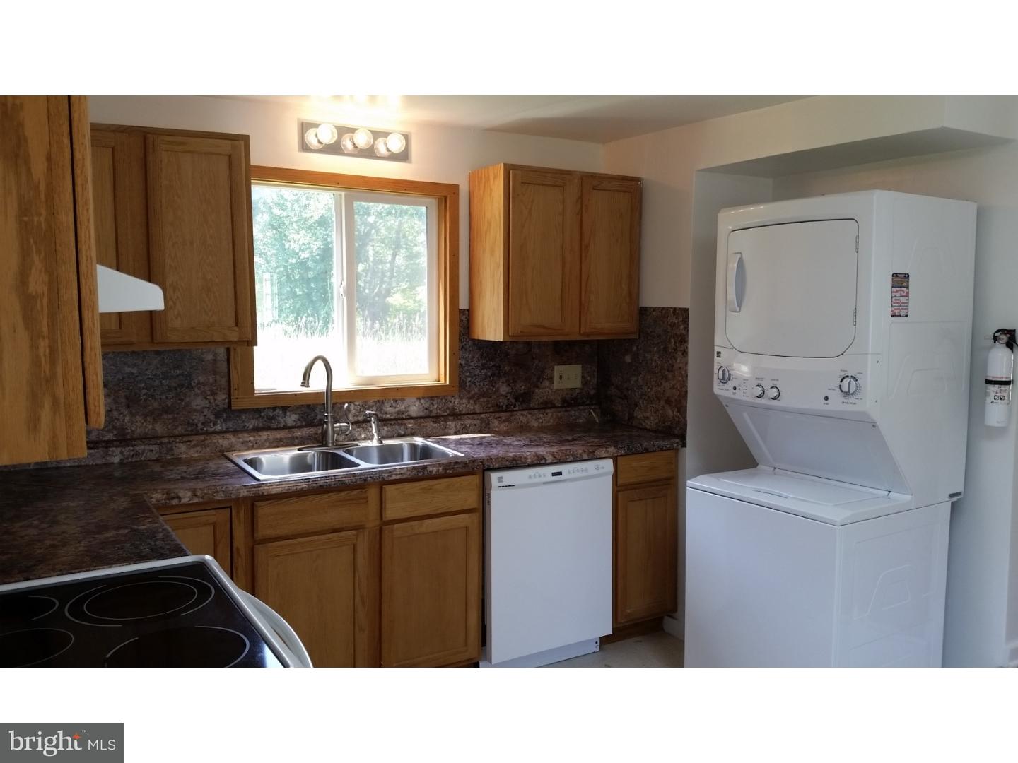 9 Waterworks Road Quinton, NJ 08072 - Photo 3 of 13 Kitchen