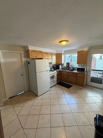 $3,500 | 15 Eliot Street, Unit A, Framingham, MA 01702