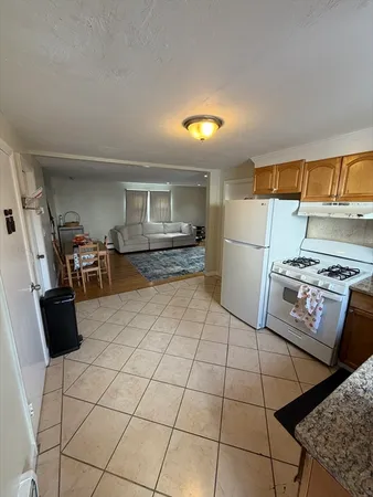 $3,500 | 15 Eliot Street, Unit A, Framingham, MA 01702