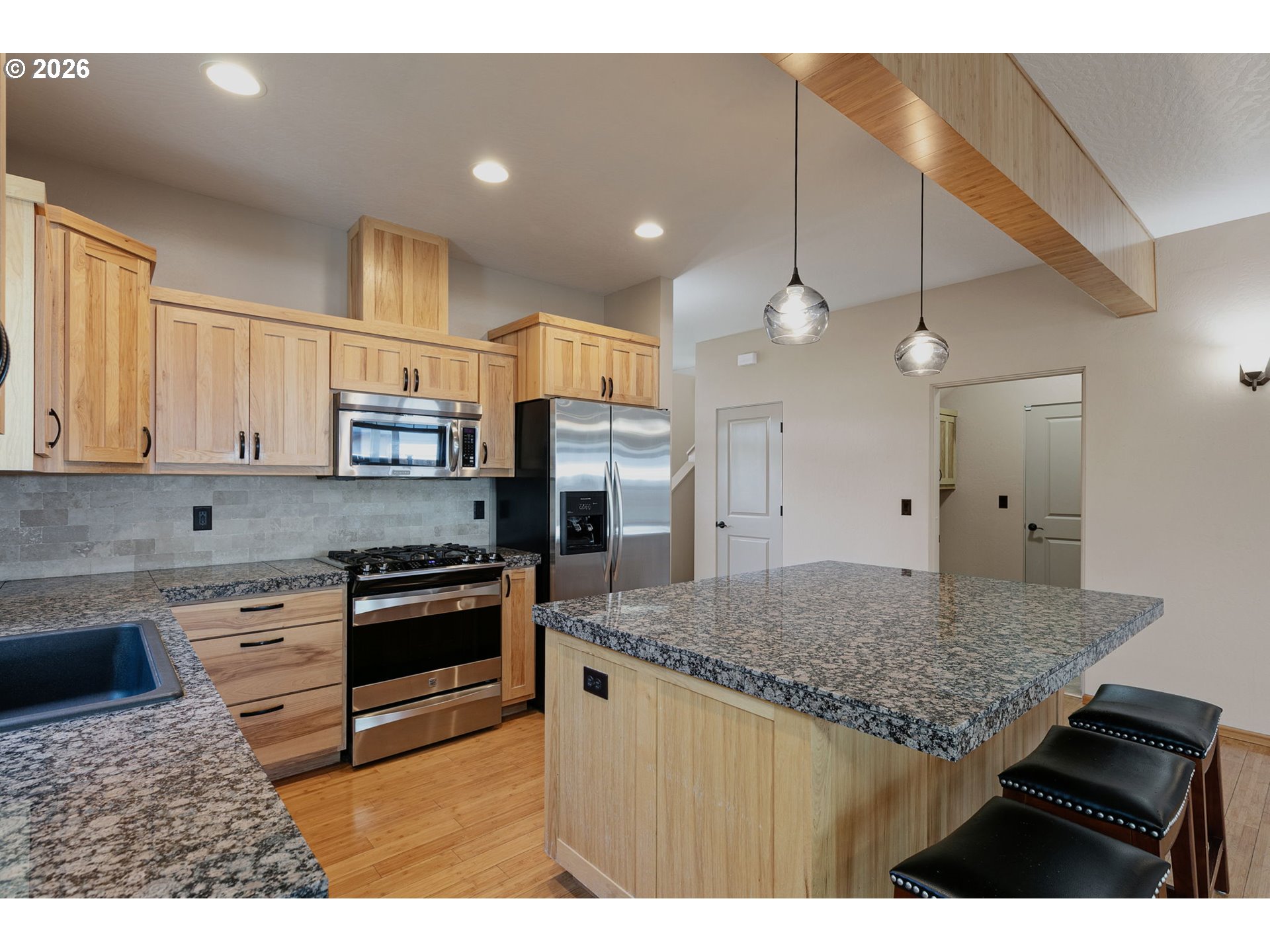 962 T Street Springfield, OR 97477 - Photo 13 of 48