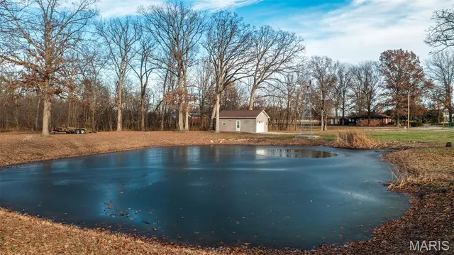 $130,000 | 491 Oak Creek Trail, Mount Olive, IL 62069