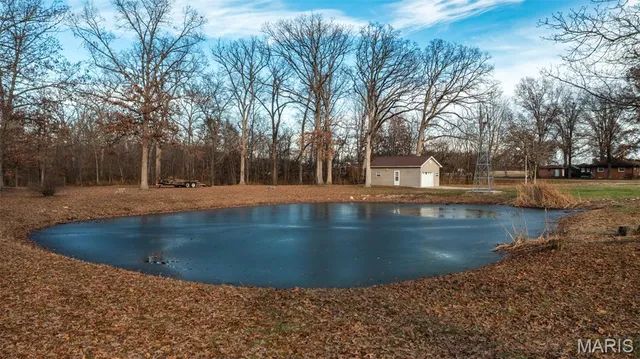 $130,000 | 491 Oak Creek Trail, Mount Olive, IL 62069