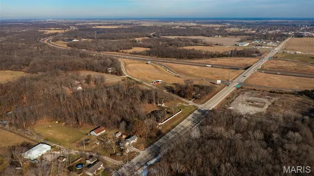 $130,000 | 491 Oak Creek Trail, Mount Olive, IL 62069