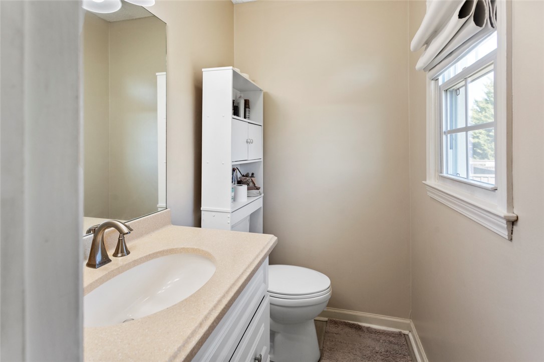 709 Poplar Springs Road Westminster, SC 29693 - Photo 13 of 33 Half Bath