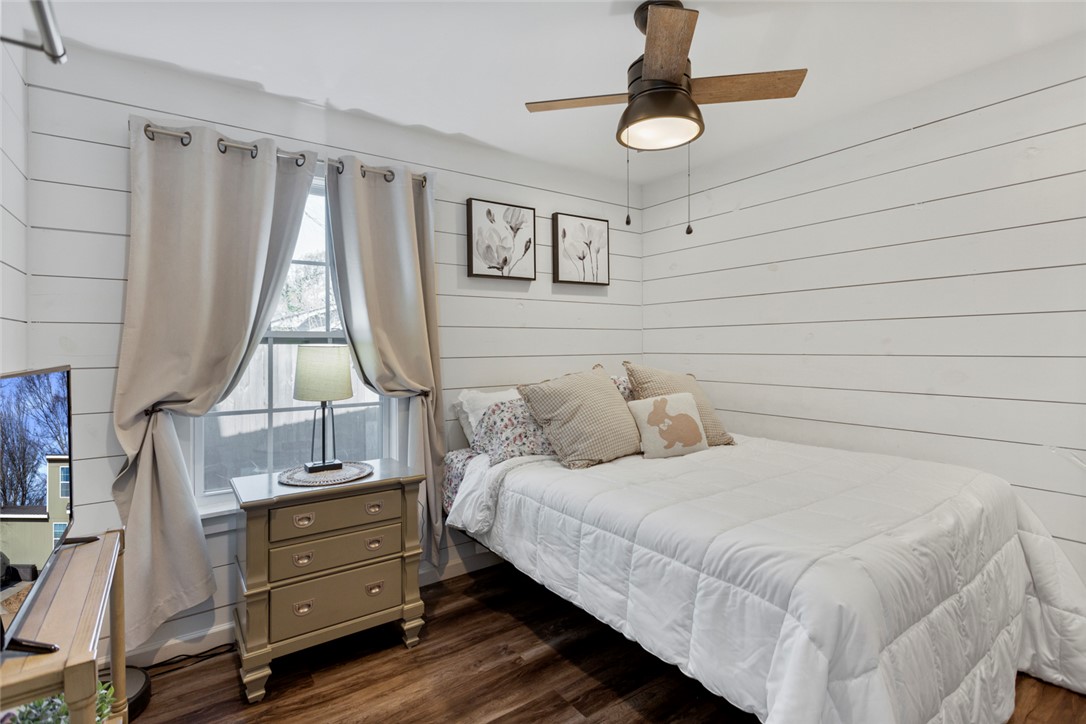 709 Poplar Springs Road Westminster, SC 29693 - Photo 27 of 33 Main floor bedroom tiny home