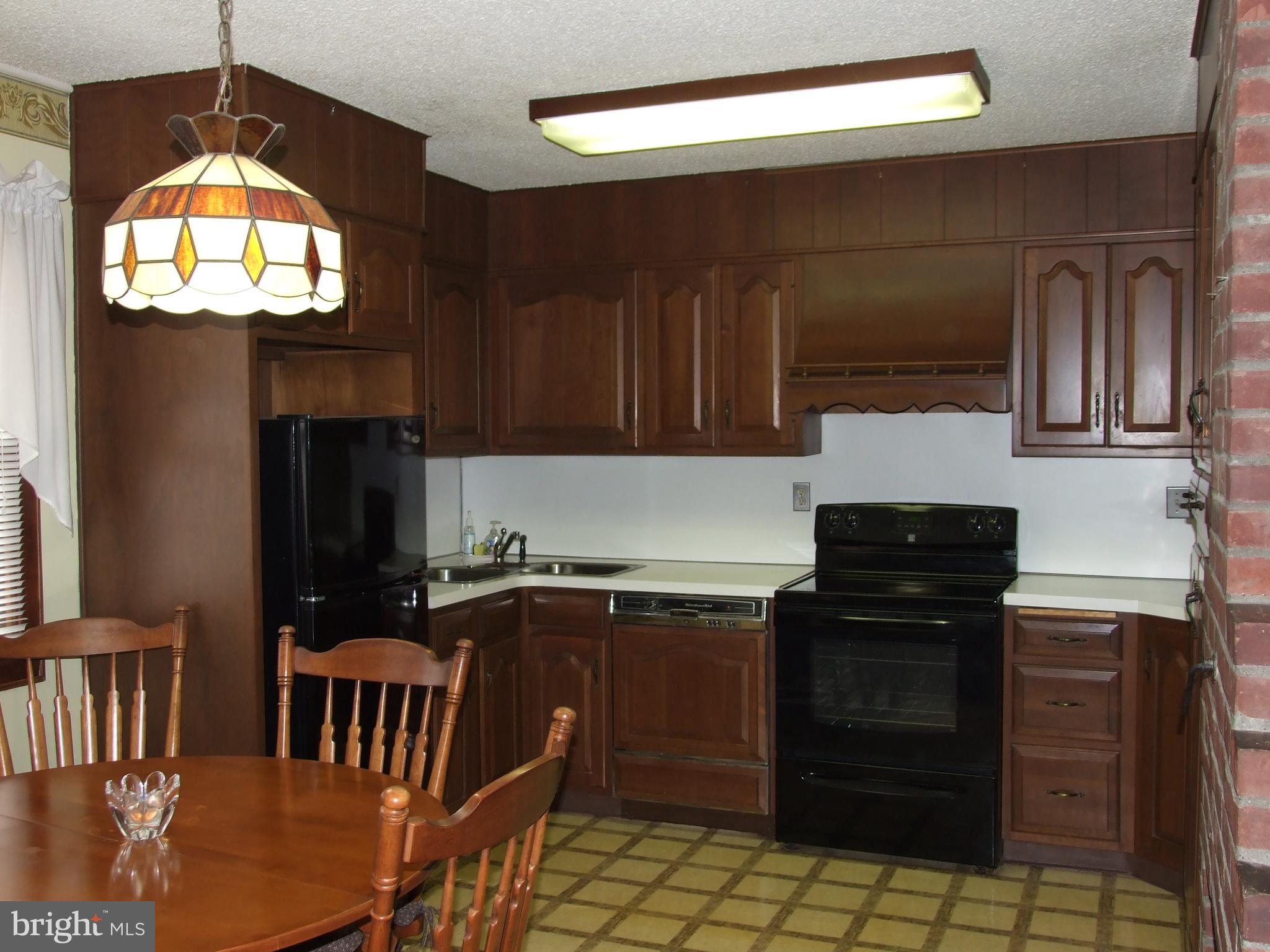 56 Gaping Rock Road Levittown, PA 19057 - Photo 4 of 18