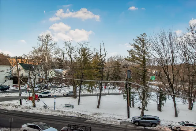 $160,000 | 590 East 3rd Street, Unit 2D, Mount Vernon, NY 10553