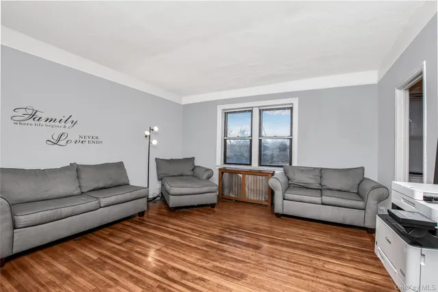 $160,000 | 590 East 3rd Street, Unit 2D, Mount Vernon, NY 10553