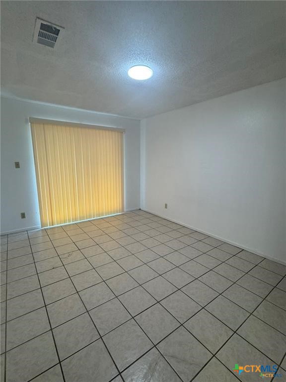 309 East Walnut Street, Unit 2 Seguin, TX 78155 - Photo 8 of 9