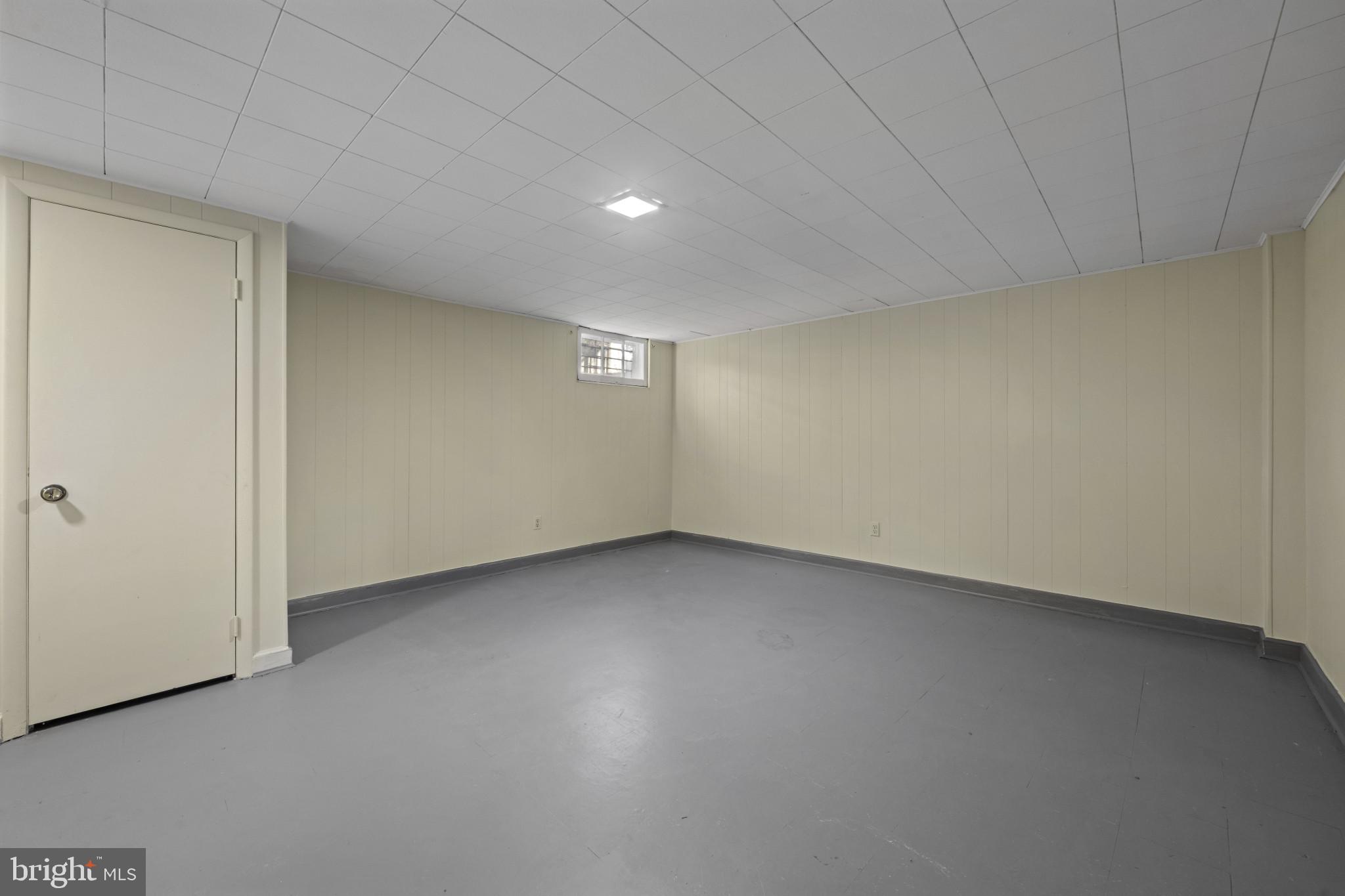 132 Overbrook Road Baltimore, MD 21212 - Photo 25 of 36 a view of an empty room